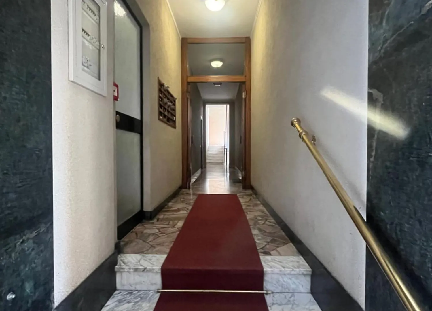 Sunny Comfy Apartment Milan