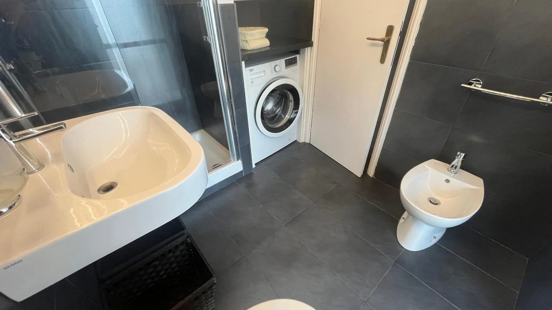 Sunny Comfy Apartment Milan 0*,  Italy